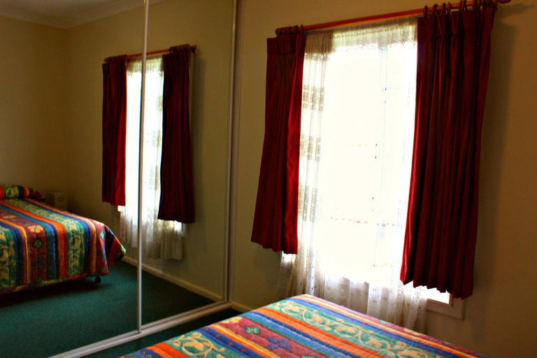Bedroom 2, Mountain Top Holiday Home, Blue Mountains