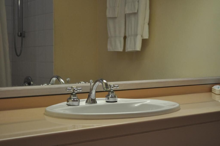 Bathroom 5, Hotel PomMarine