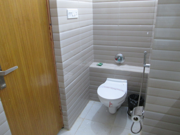 Bathroom 4, Hotel Nalanda Regency Rajgir, Nalanda