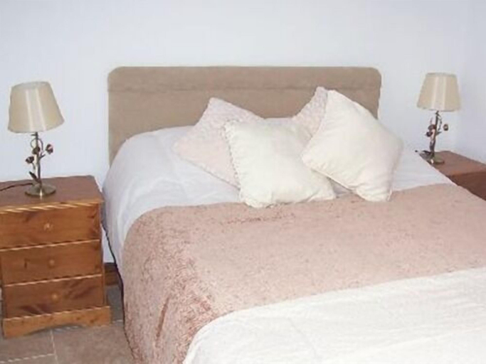 Bedroom 2, Thompsons Arms Holiday Lets + B & B, North Yorkshire