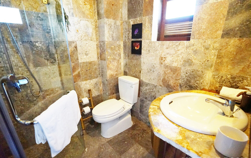 Bathroom 4, Cat Tuong Boutique Villas, Da Nang