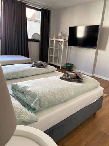 Bedroom 2, City Maritim Apartment, Bremerhaven