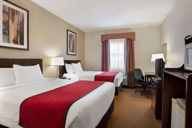 Bedroom 3, Ramada by Wyndham Elizabethtown, Hardin