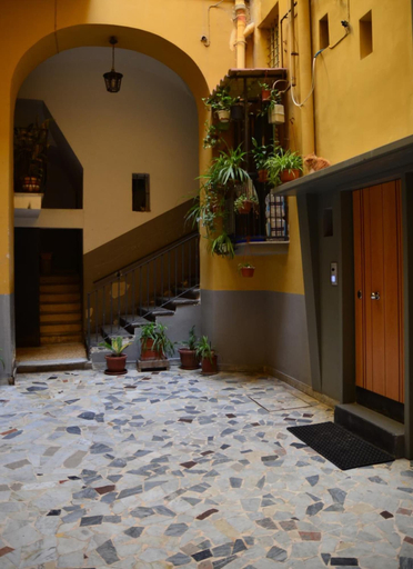 Exterior & Views 2, La Strada Parlata, Napoli