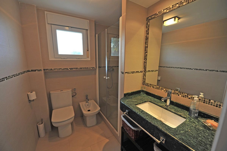 Bathroom, Casa Dos Plantas Golf zona ocio, Cádiz