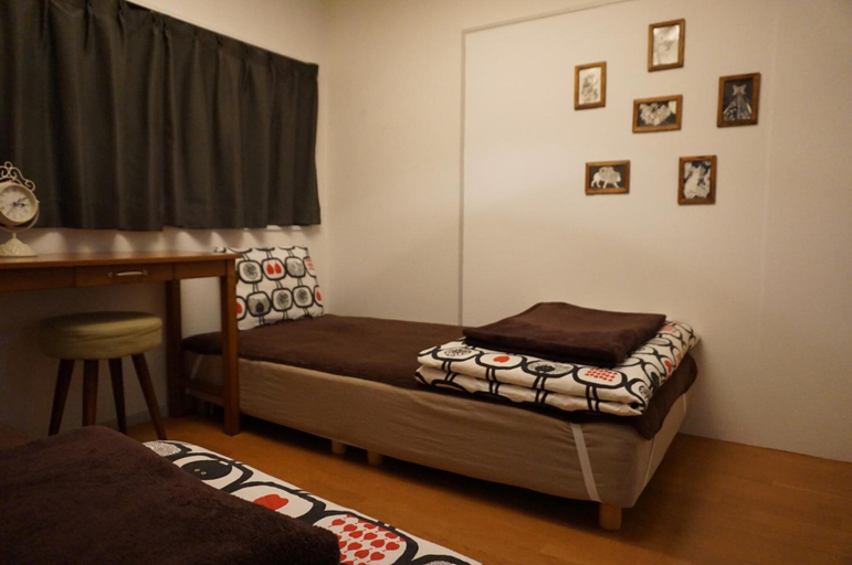 Bedroom 3, GUEST HOUSE TEN-ROKU - Hostel, Caters to Women, Osaka