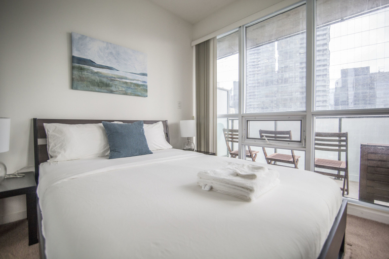 Bedroom 3, Sarkar Suites - Maple Leaf Square, Toronto