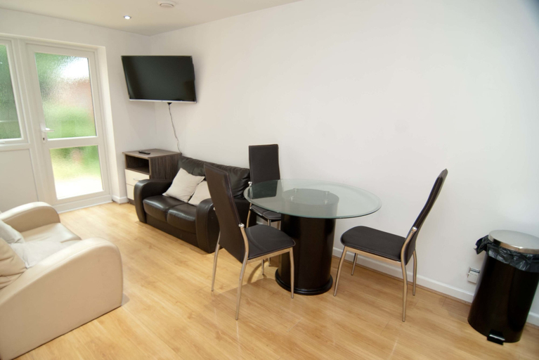 Others 5, Southampton Serviced Apartment, Southampton