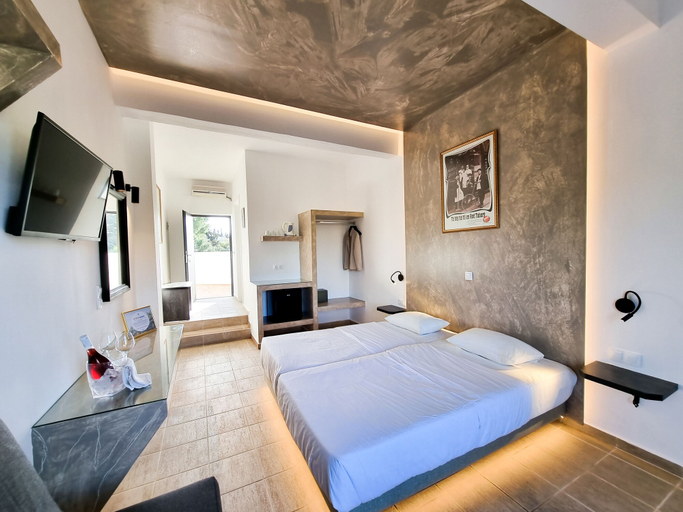 Bedroom 3, Penélope Hotel, South Aegean