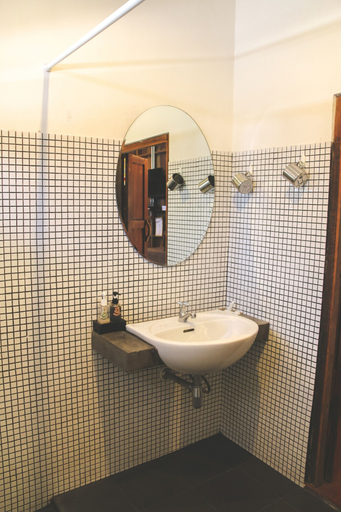 Bathroom 5, Hueandin Klinmai Boutique Hotel, Muang Chiang Mai