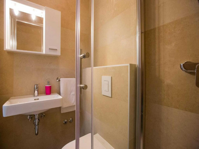Bathroom 3, City Apartments Lani, Dubrovnik