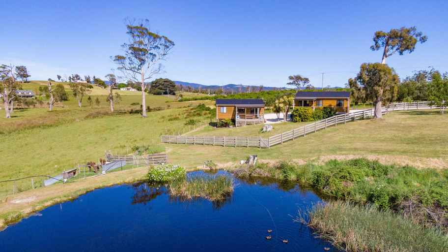 Exterior & Views 2, Hazelcreek Cottages, West Tamar - Pt B