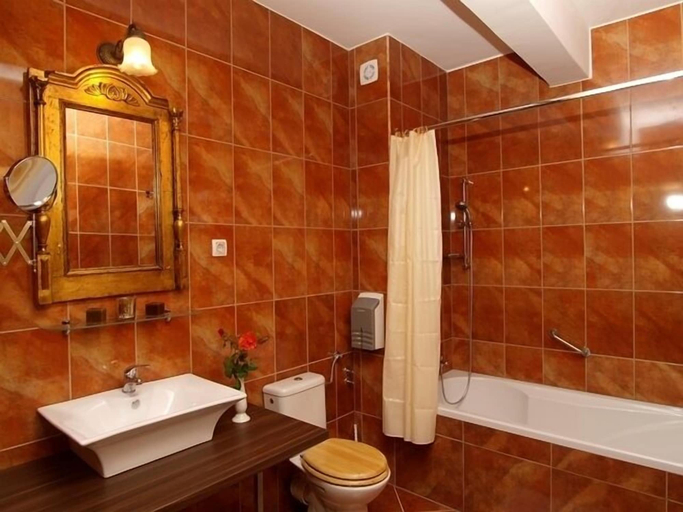 Bathroom 4, Hotel Puntijar, Zagreb