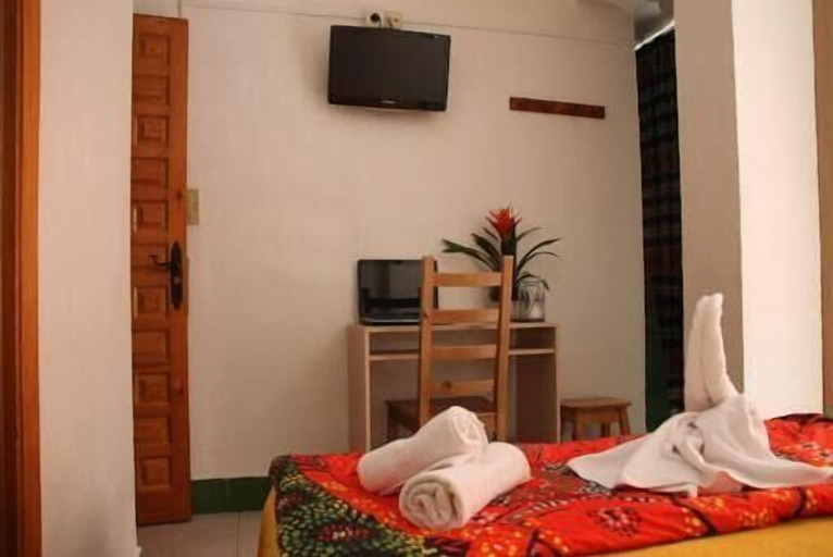 Bedroom 3, Hostal Estación Almeria, Almería