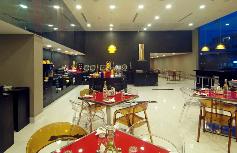 Food & Drinks 4, Keys Select by Lemon Tree Hotels, Visakhapatnam, Visakhapatnam