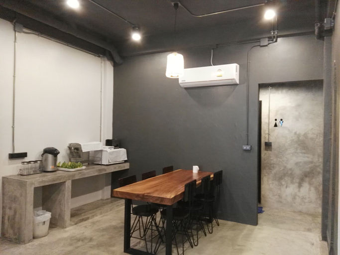 Others 4, Ekanek Hostel Bangkok - Adults Only, Bang Rak