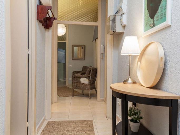 Bathroom 3, Sant Antoni Apartments, Barcelona