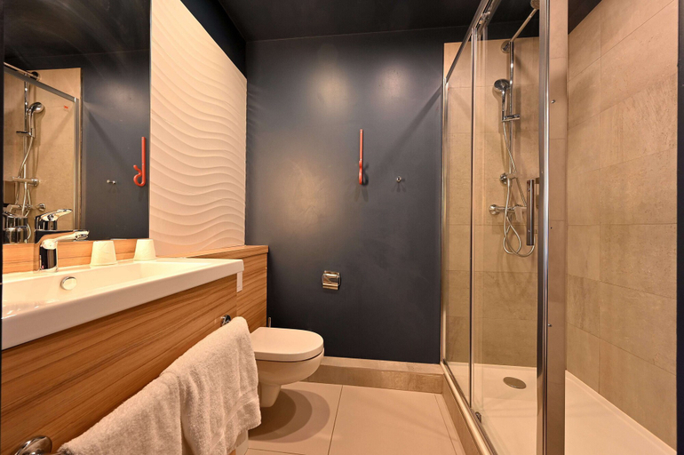 Bathroom 4, Dali Hôtel - Restaurant, Pyrénées-Orientales