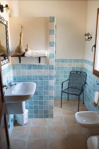 Bathroom 5, Domo Minnannu Miriu, Olbia-Tempio