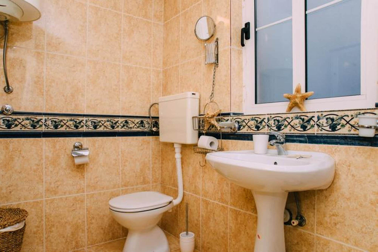 Bathroom 3, Casa Pasinovic