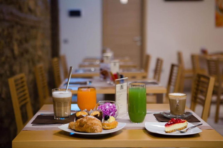 Food & Drinks 5, Hotel Plana, Caserta