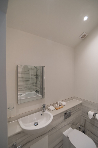 Bathroom 3, MJP @ The Shepherds, Cambridgeshire