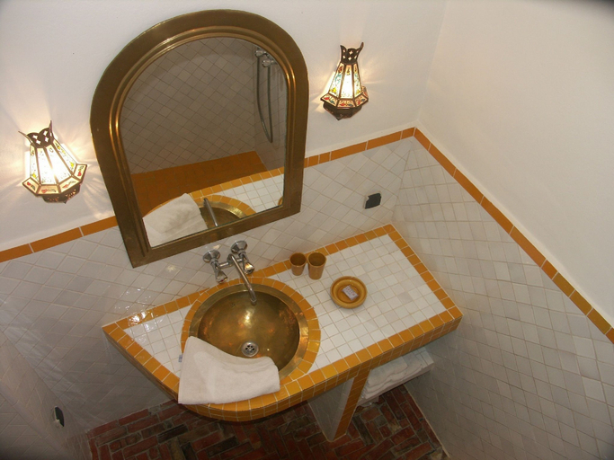 Bathroom 4, Dar Ness, Essaouira