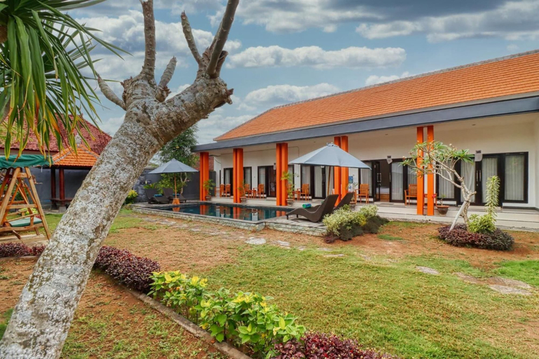 Exterior & Views 2, JnJ Guest House, Klungkung