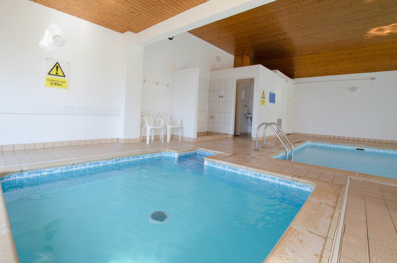Sport & Beauty 4, Clifton Court Apt 15 With Heated Pool, Devon