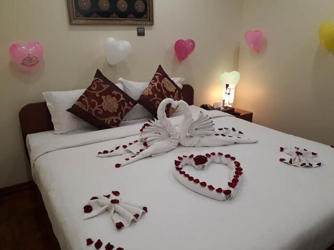 Bedroom 3, Diamonds Inn, Mandalay