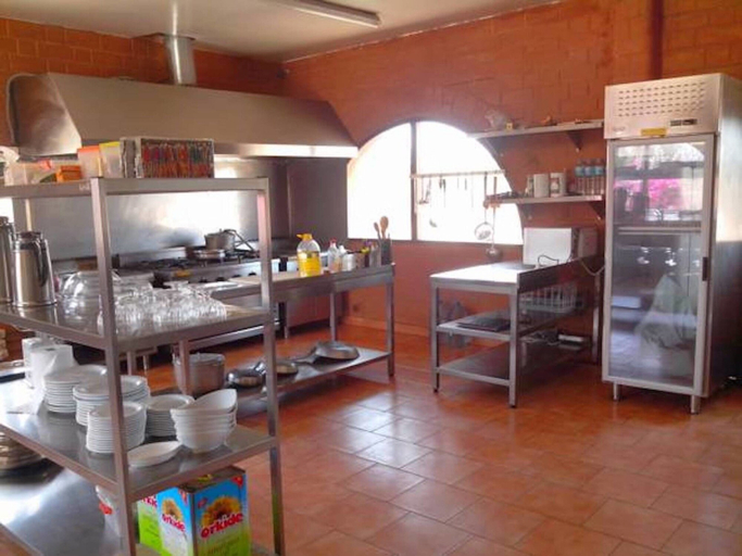 Food & Drinks 5, Baobab Lodge, Mbour