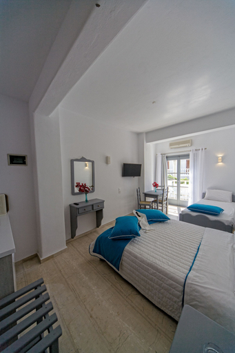 Bedroom 4, Blue Waves Hotel, South Aegean