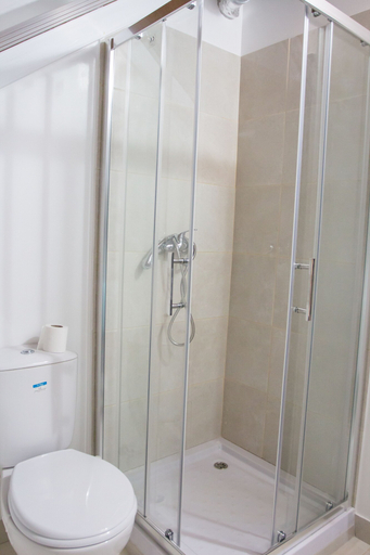 Bathroom 3, Porto de Abrigo Guest House, São Vicente