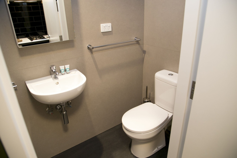 Bathroom, Abercrombie Student Accommodation, Sydney