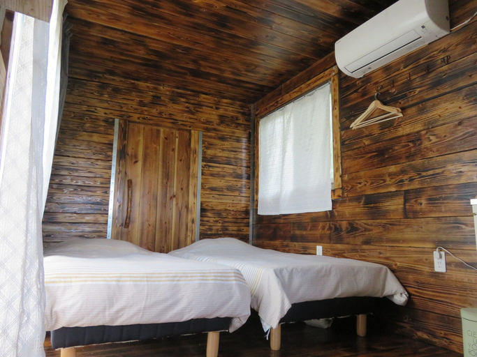 Bedroom 3, Okinawa Freedom, Motobu