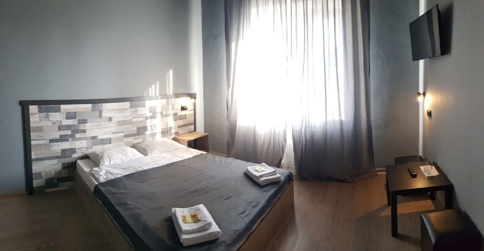 Bedroom 2, Diana Hotel, South-Eastern