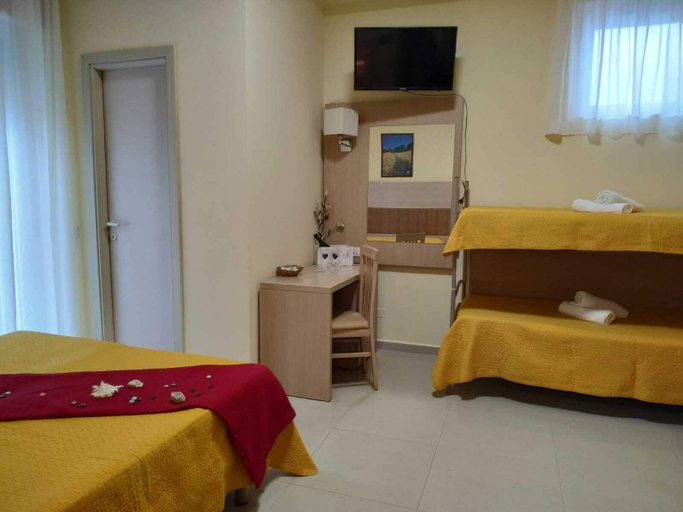 Bedroom 4, Hotel Cuba Rimini, Rimini