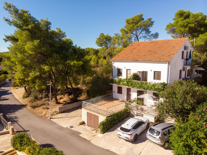 Exterior & Views, Apartments Iskra, Jelsa