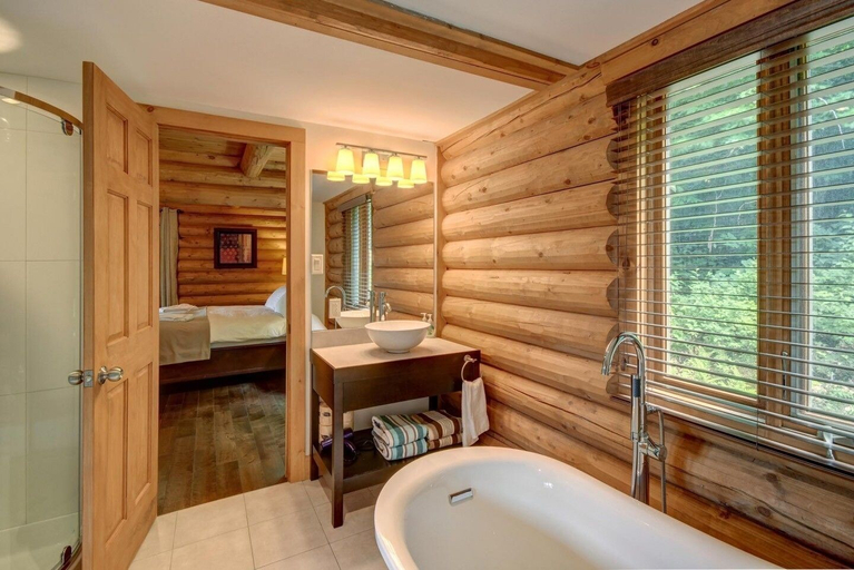 Bathroom 3, Blueberry Lake Resort, Les Laurentides