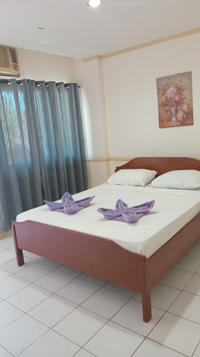 Bedroom 2, North Shores Inn, Currimao