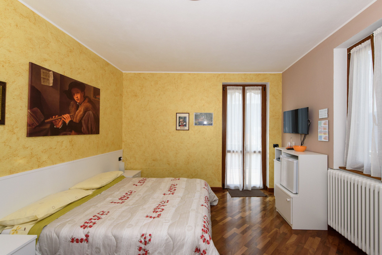 Bedroom 5, B&B Casa Della Musica Lake View, Lecco