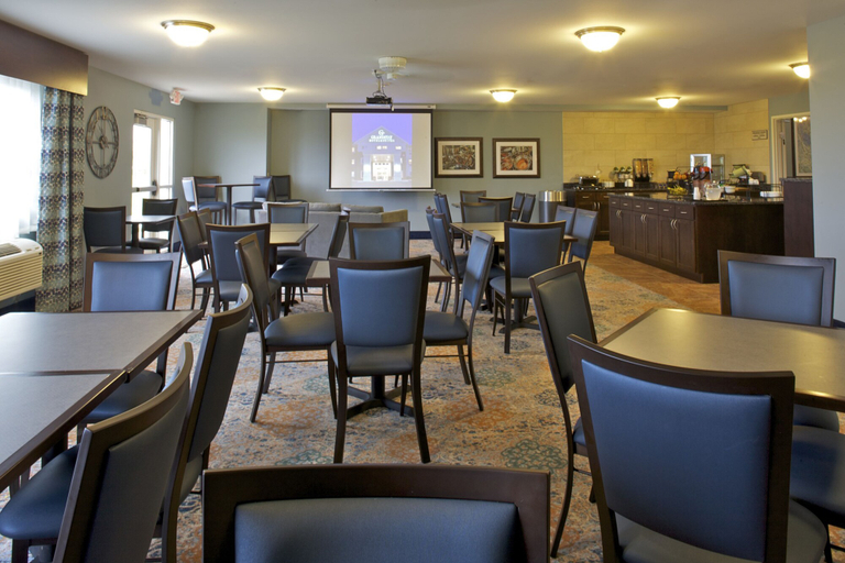 Food & Drinks 4, GrandStay Hotel & Suites Mount Horeb - Madison, Dane