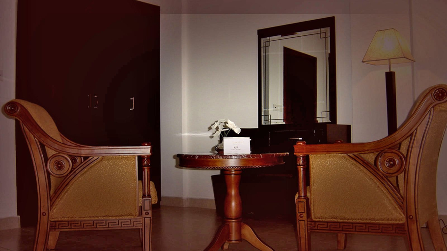 Others 4, His Majestys Hotel, Accra