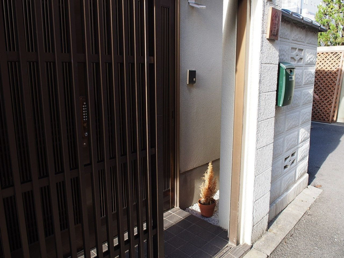 Exterior & Views 2, GUEST HOUSE TEN-ROKU - Hostel, Caters to Women, Osaka