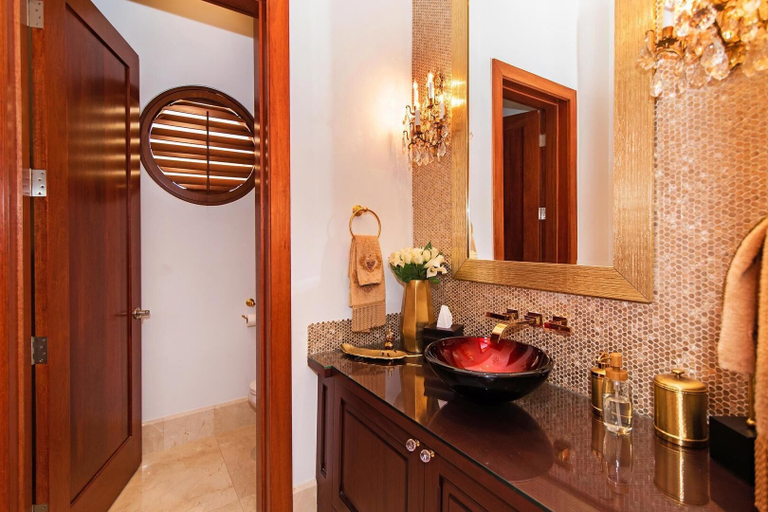 Bathroom 4, Paradis Sur Mer