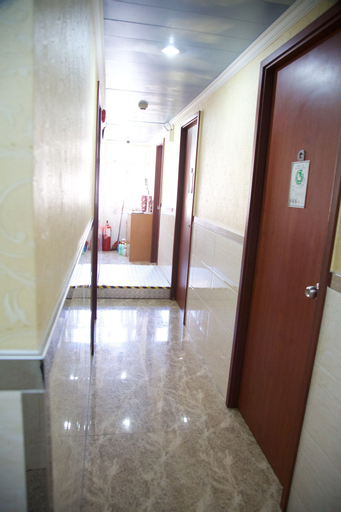 Others 5, Yau King Hotel, Kowloon