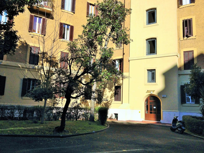 Exterior & Views 2, Domò Vaticano Guest House, Rome