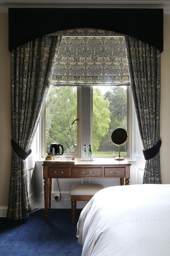 Bedroom 2, Carnach House, Highland