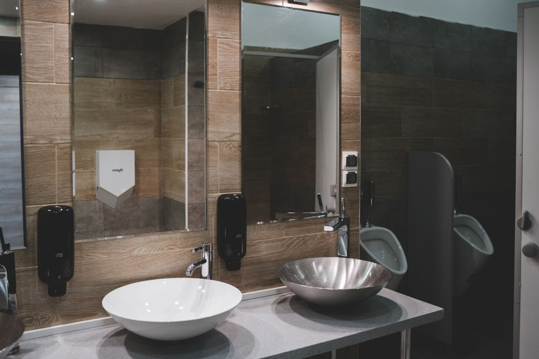Bathroom 3, Say Wow Hotel, North-Western