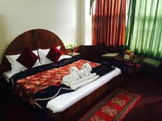 Bedroom 4, Hotel Hadimba Palace Manali, Kullu